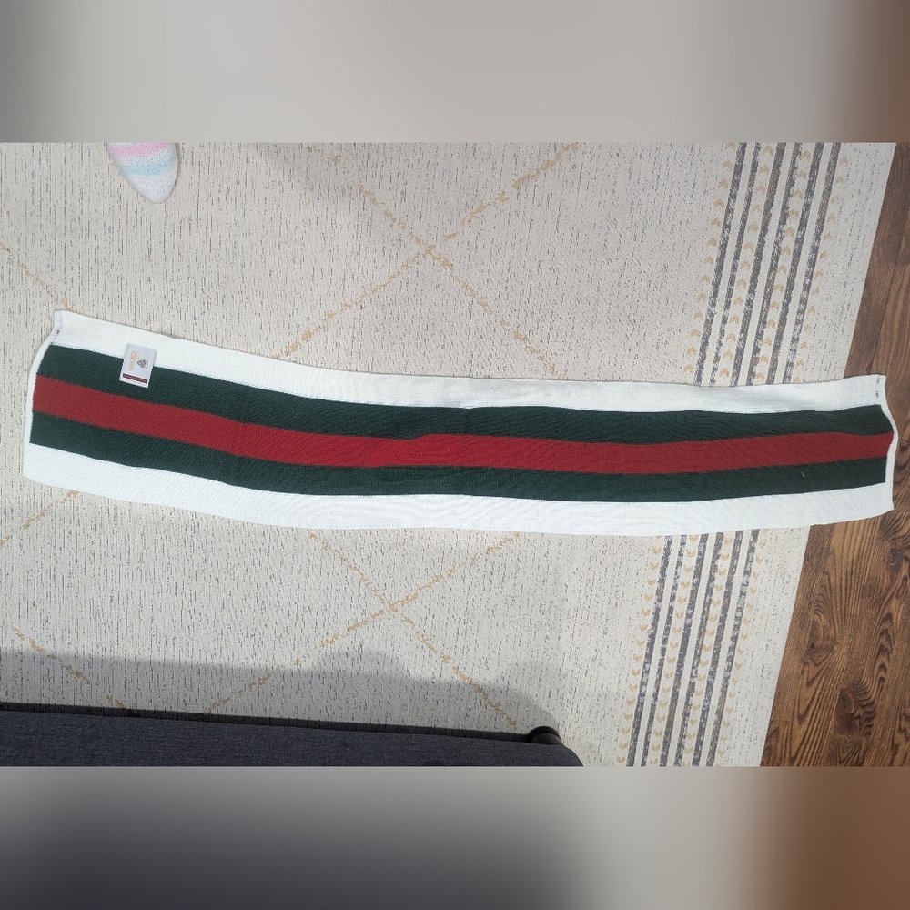 gucci scarf
